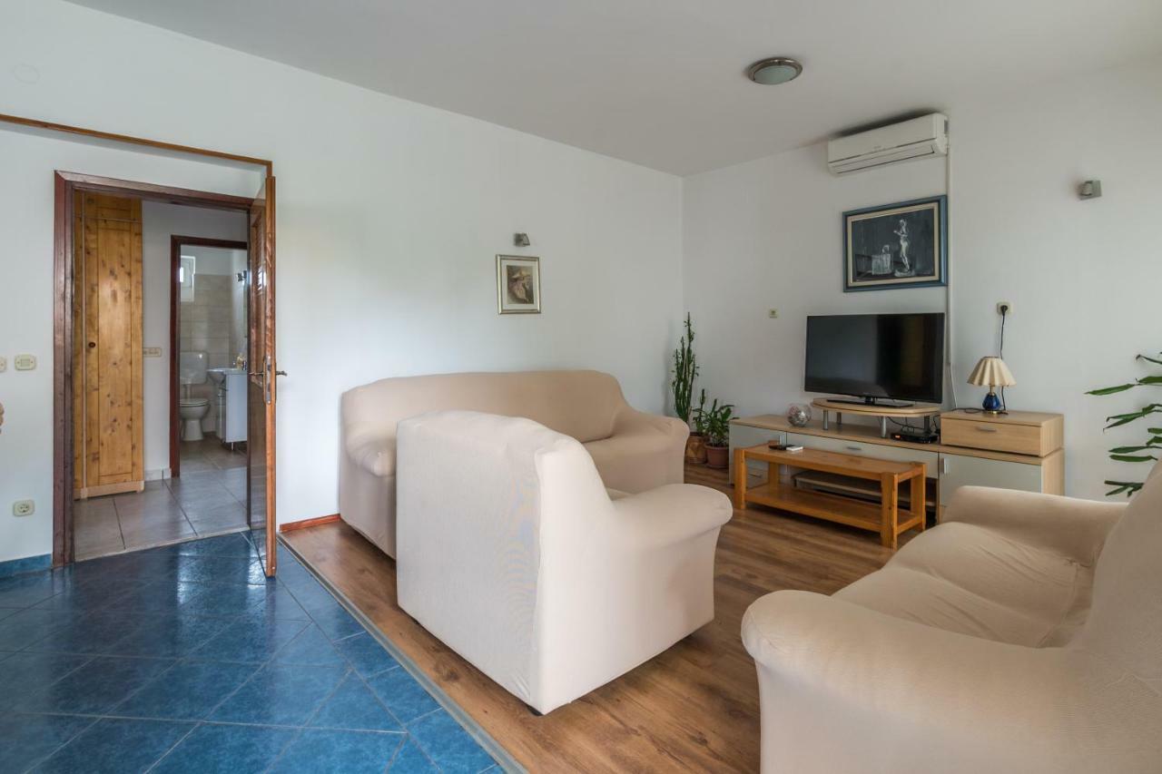 Apartman Bilac โวดีเซ ภายนอก รูปภาพ